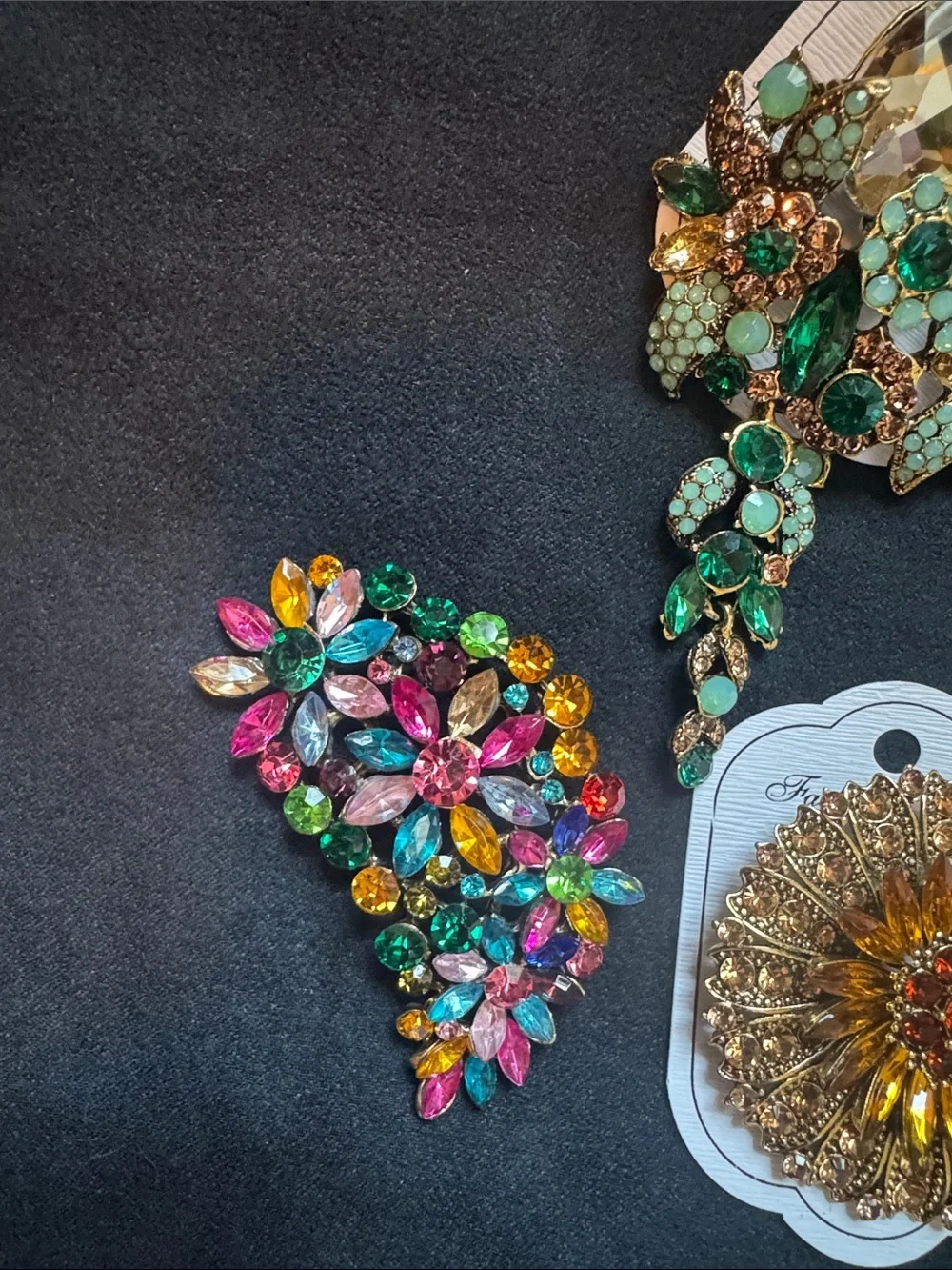 Multicolor Fashion Brooches
